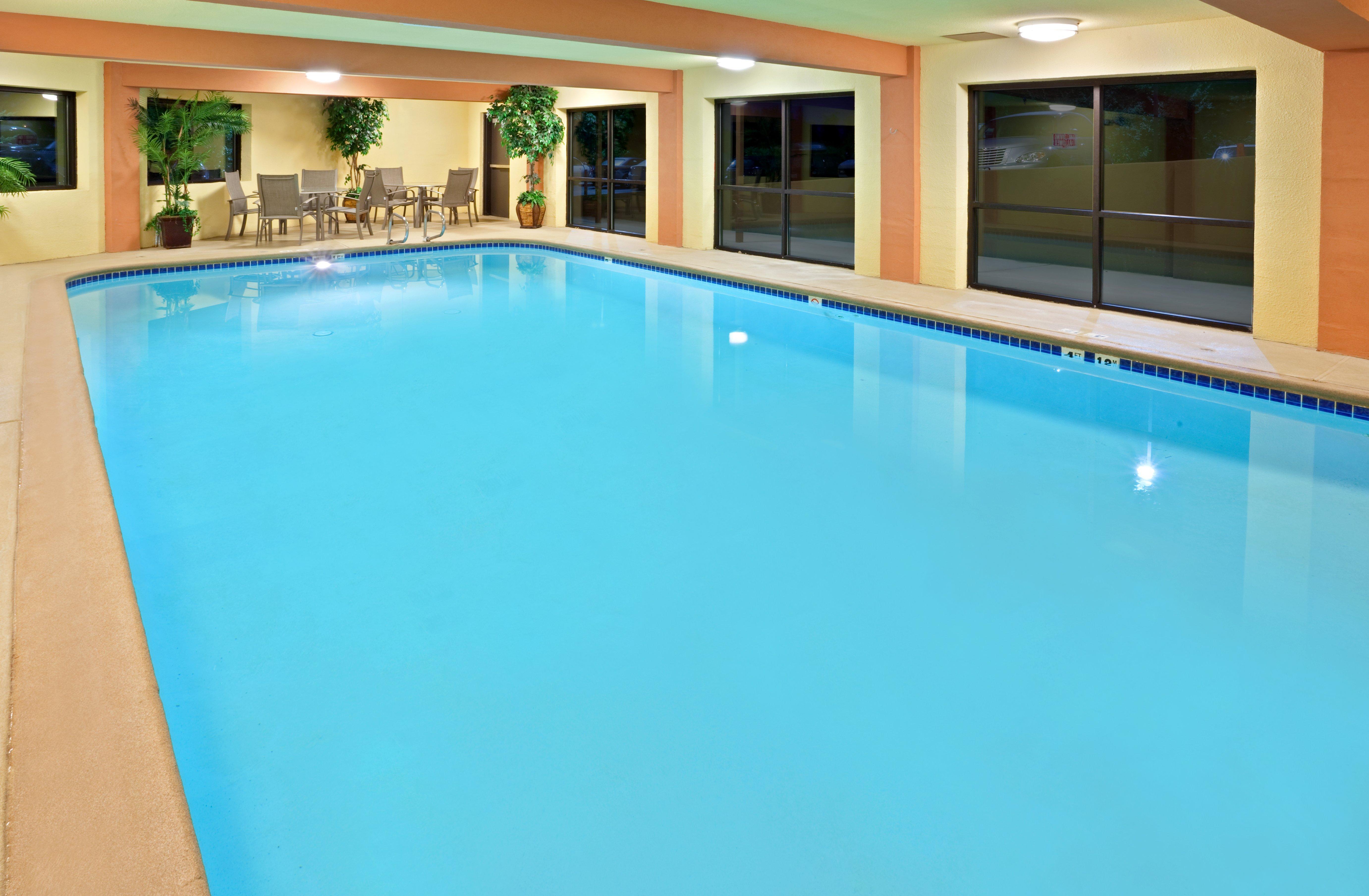 Holiday Inn Express Portland South - Lake Oswego By Ihg Екстериор снимка