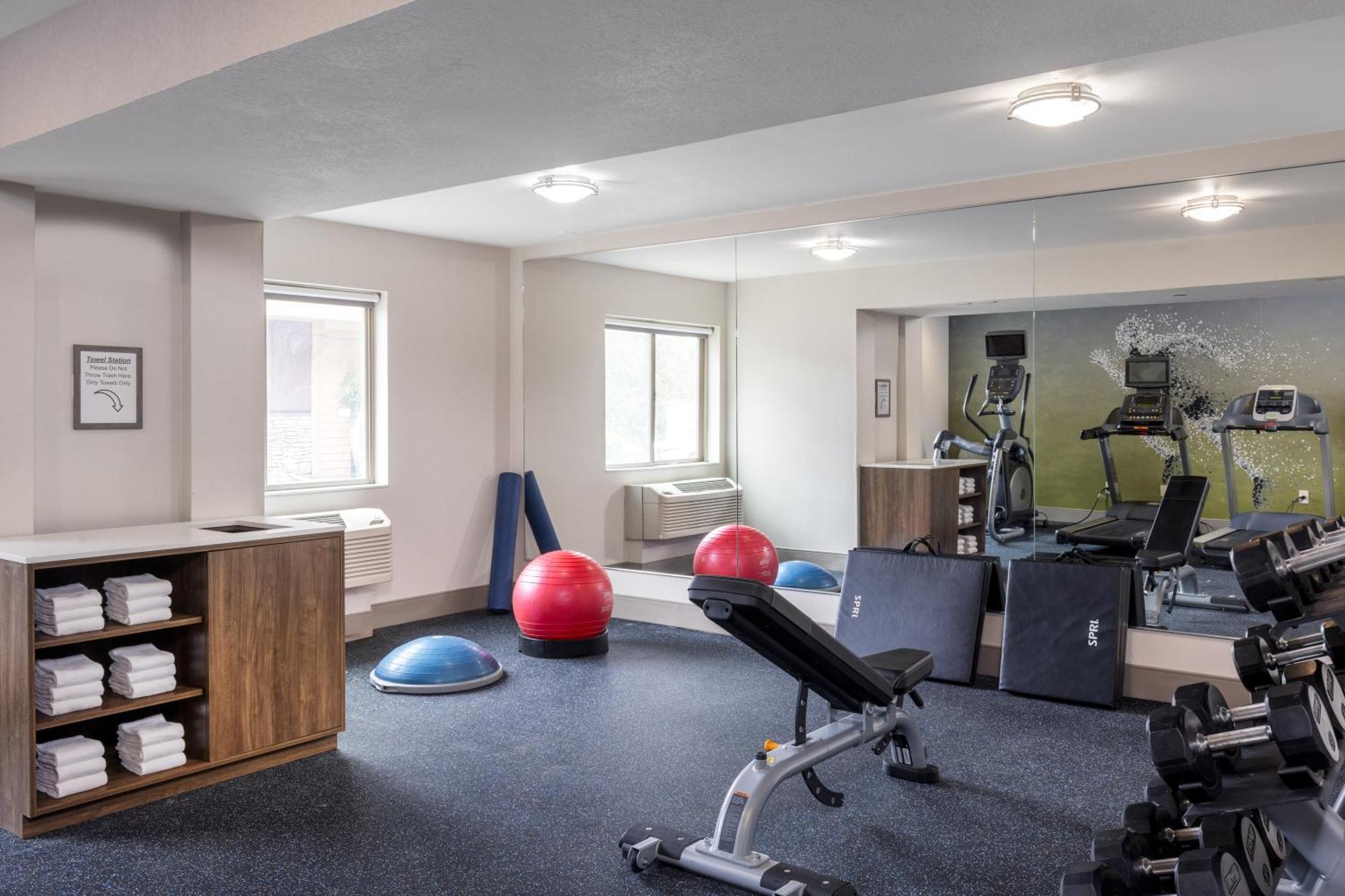 Holiday Inn Express Portland South - Lake Oswego By Ihg Екстериор снимка