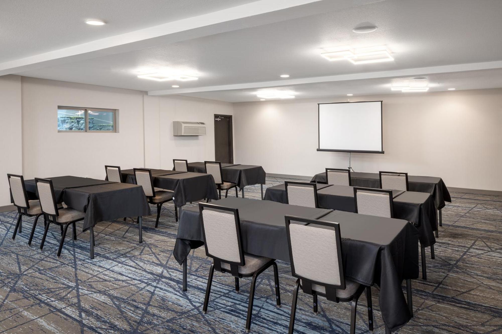 Holiday Inn Express Portland South - Lake Oswego By Ihg Екстериор снимка