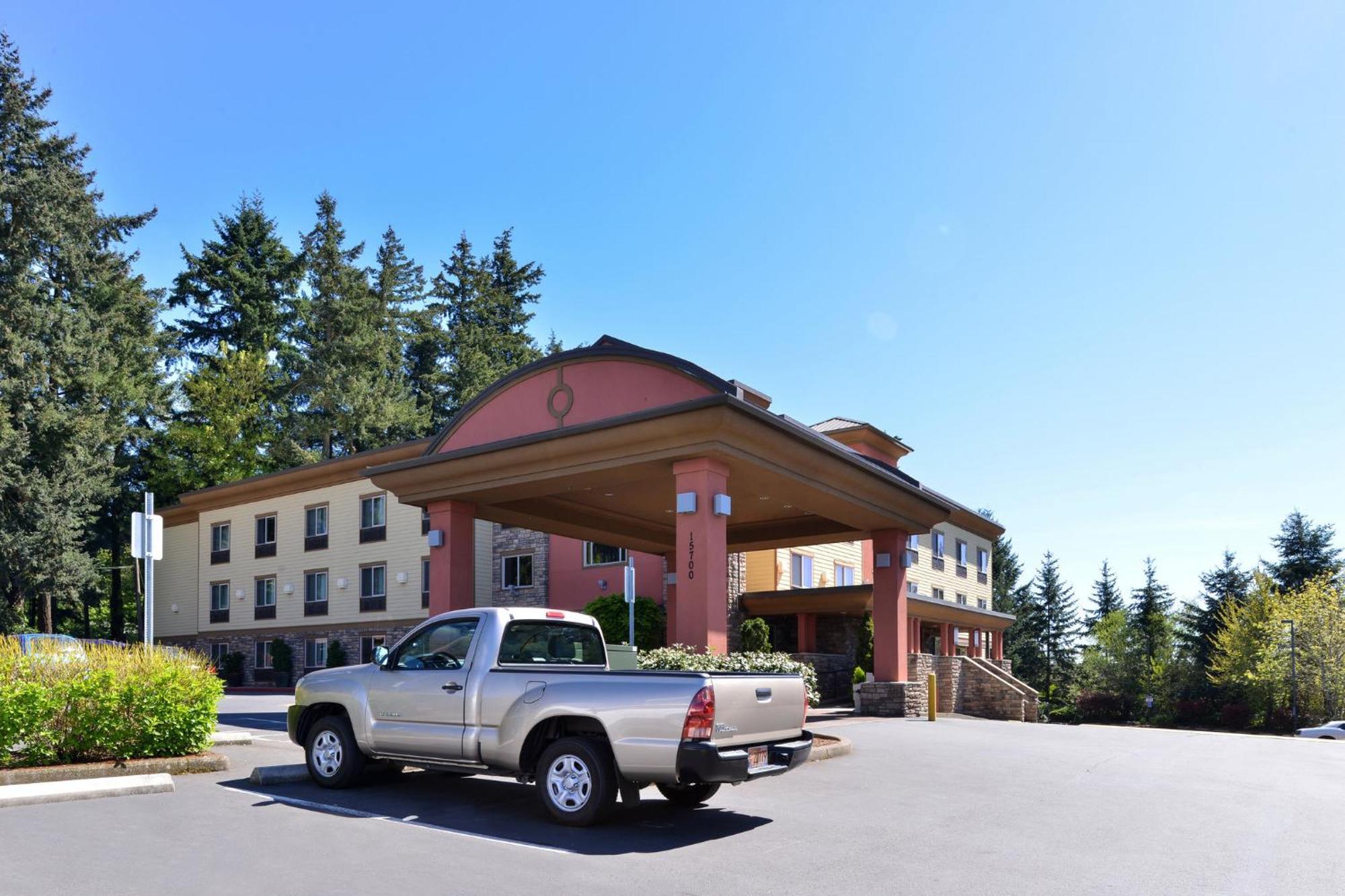 Holiday Inn Express Portland South - Lake Oswego By Ihg Екстериор снимка