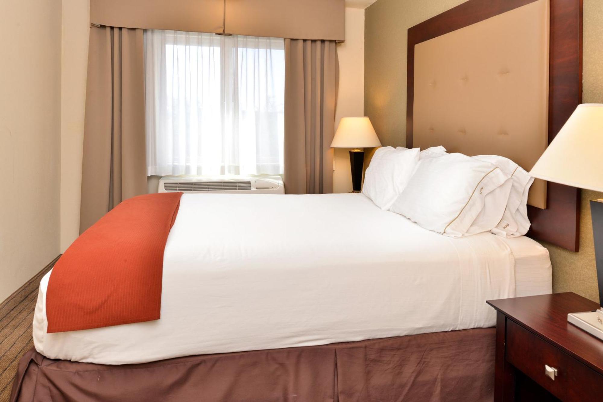 Holiday Inn Express Portland South - Lake Oswego By Ihg Екстериор снимка