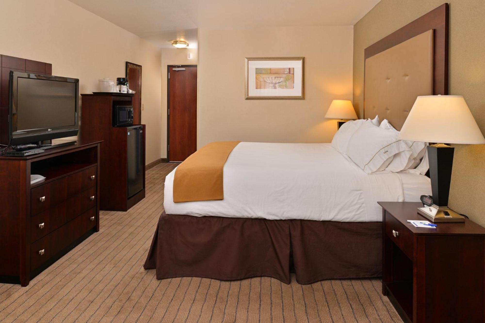 Holiday Inn Express Portland South - Lake Oswego By Ihg Екстериор снимка