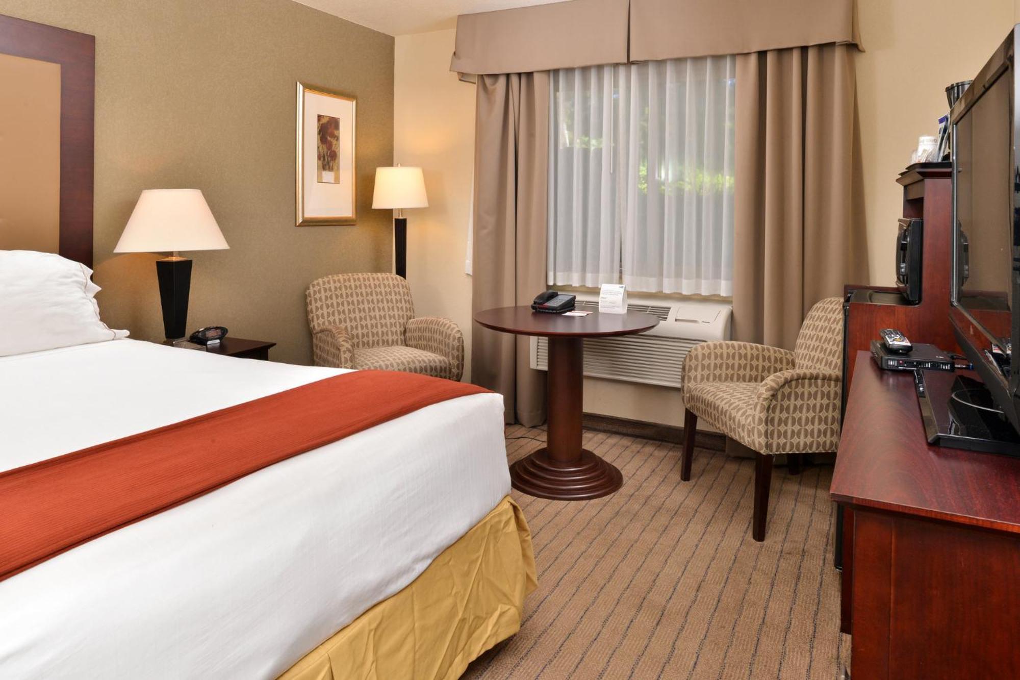 Holiday Inn Express Portland South - Lake Oswego By Ihg Екстериор снимка